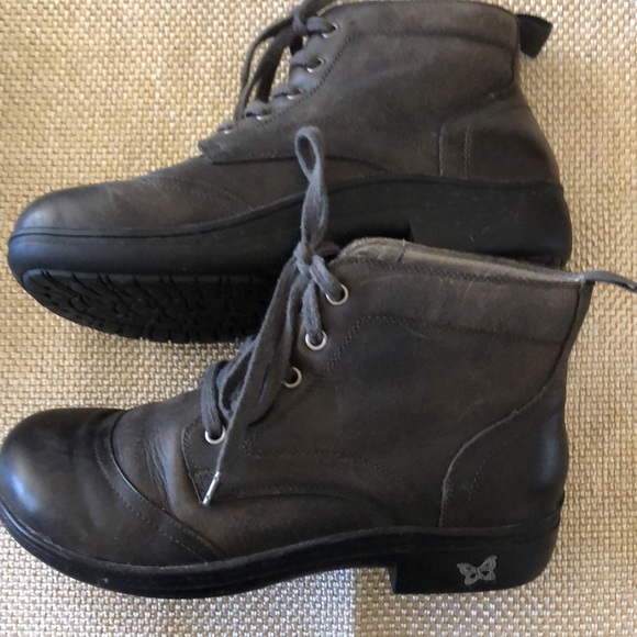 Alegria - Picture 3 of 6